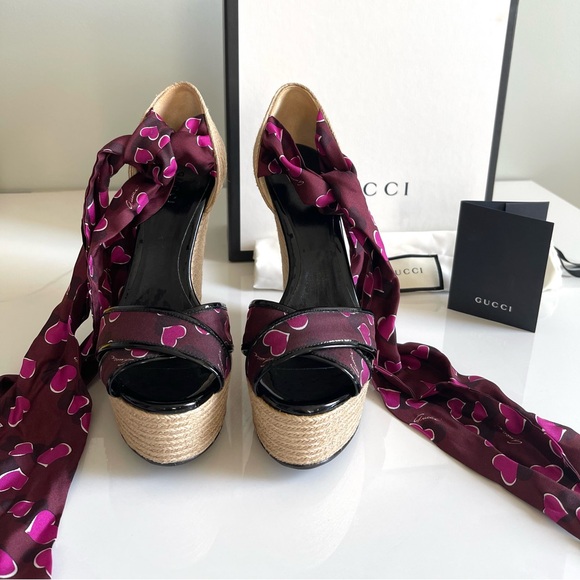 AUTHENTIC GUCCI WEDGE ESPADRILLES - Picture 4 of 16